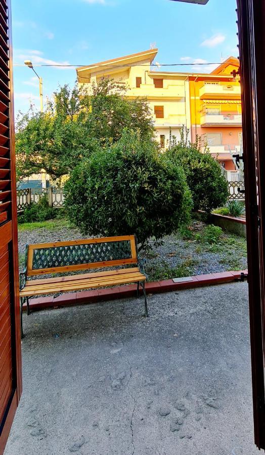 Ferienwohnung Armonia Ardore Marina Exterior foto